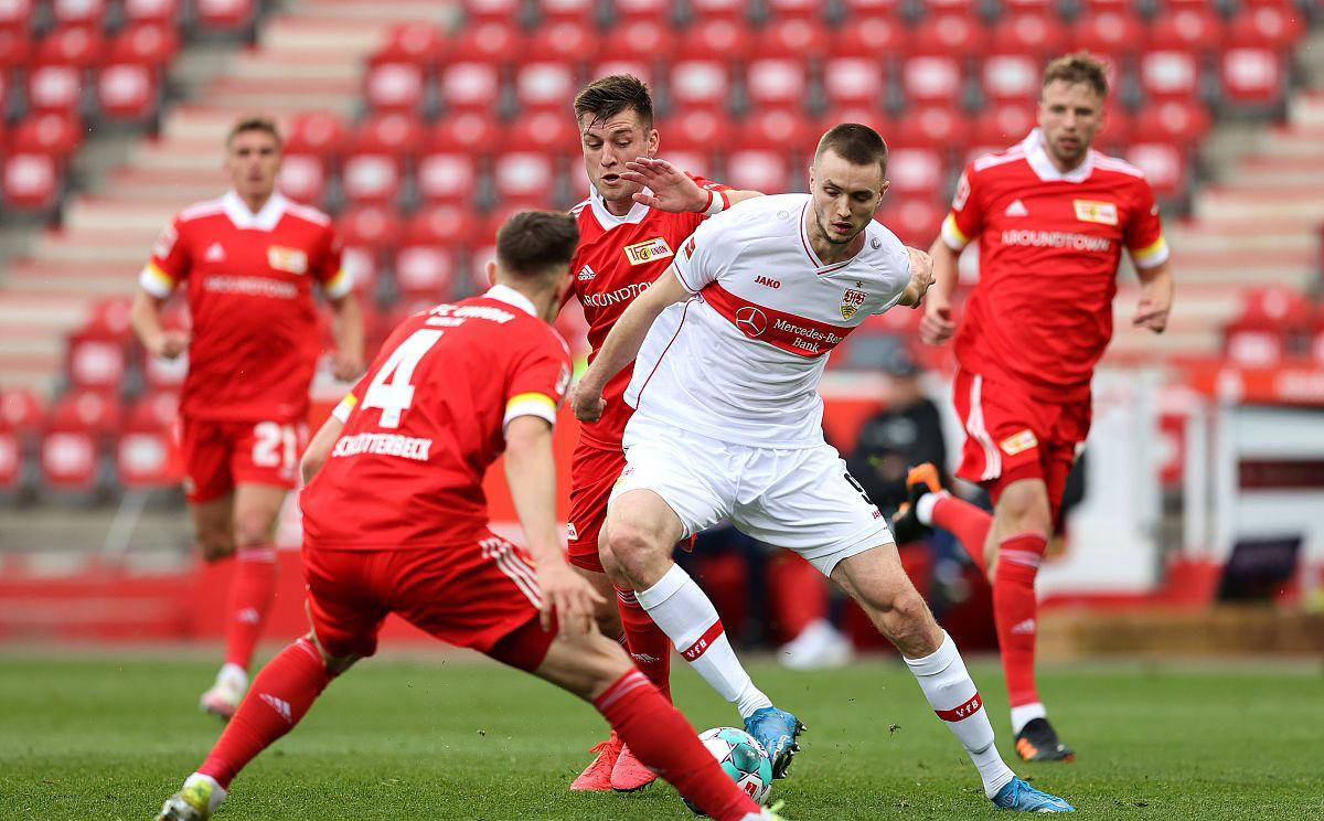 开云品牌包含斯图加特发布备战花絮；赛后回应争议；欧冠任务艰巨；训练强度明显提升的词条